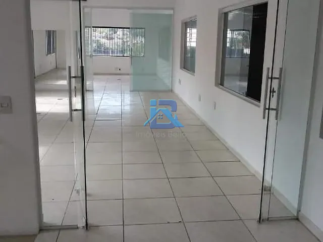 Prédio com 1189m², para alugar, no bairro Jardim da Luz em Itatiba