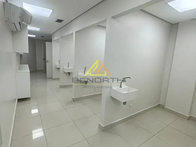 Prédio com 870m², para alugar, no bairro Santana em São Paulo