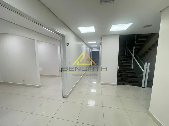 Prédio com 870m², para alugar, no bairro Santana em São Paulo