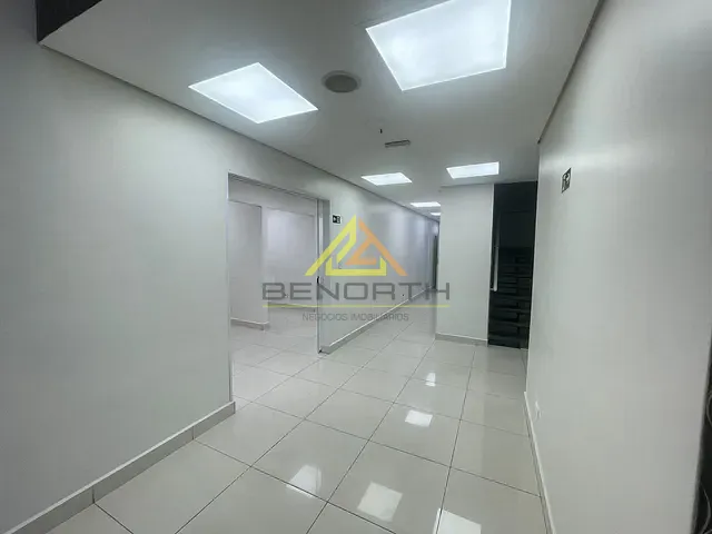 Prédio com 870m², para alugar, no bairro Santana em São Paulo