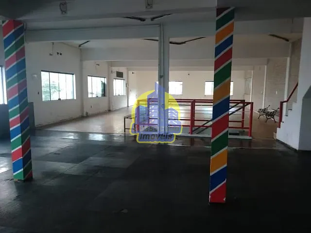 Prédio com 750m², à venda ou para alugar, no bairro Jaguaribe em Osasco