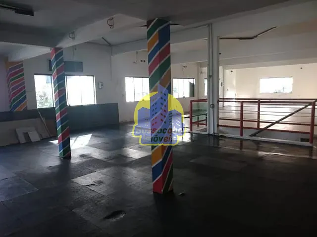 Prédio com 750m², à venda ou para alugar, no bairro Jaguaribe em Osasco