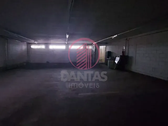 Prédio para alugar, no bairro Santo Antônio em Osasco
