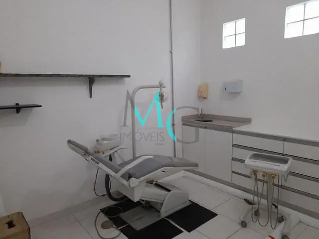 Prédio com 250m², à venda, no bairro Campo Grande em Rio de Janeiro