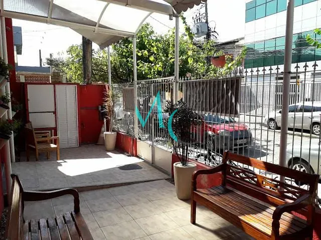 Prédio com 250m², à venda, no bairro Campo Grande em Rio de Janeiro