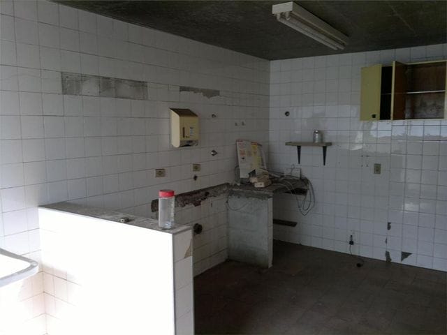 Prédio com 688m², para alugar, no bairro Jardins em São Paulo