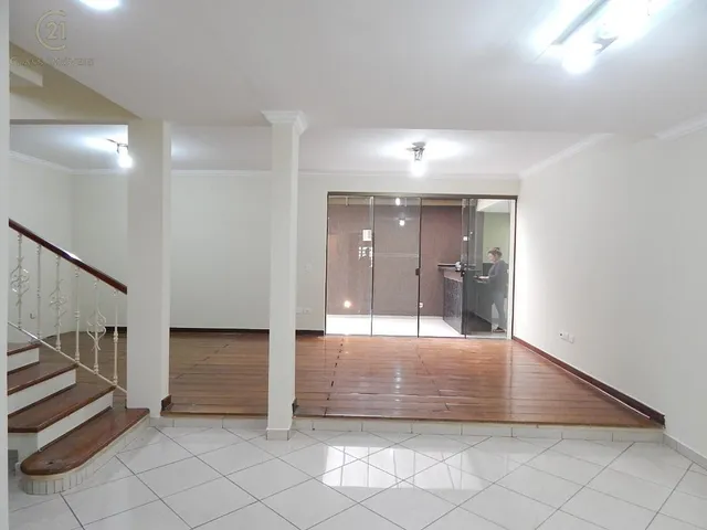 Prédio com 186m² 4 quartos e 3 banheiros, à venda, no bairro Centro em Londrina