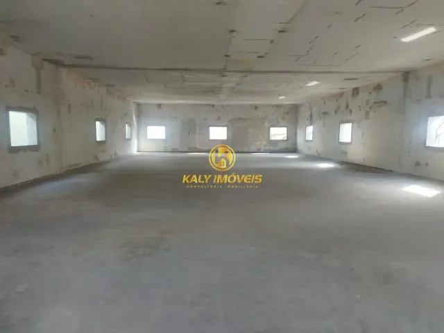 Prédio com 1300m², à venda ou para alugar, no bairro Rudge Ramos em São Bernardo do Campo