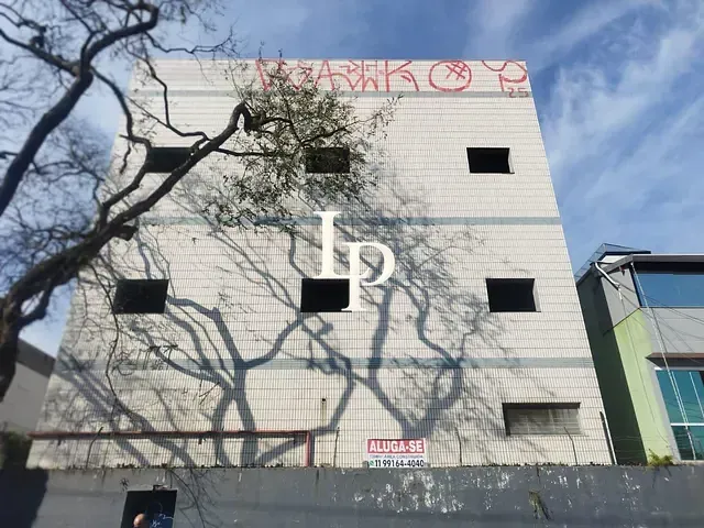 Prédio com 1300m², à venda ou para alugar, no bairro Rudge Ramos em São Bernardo do Campo