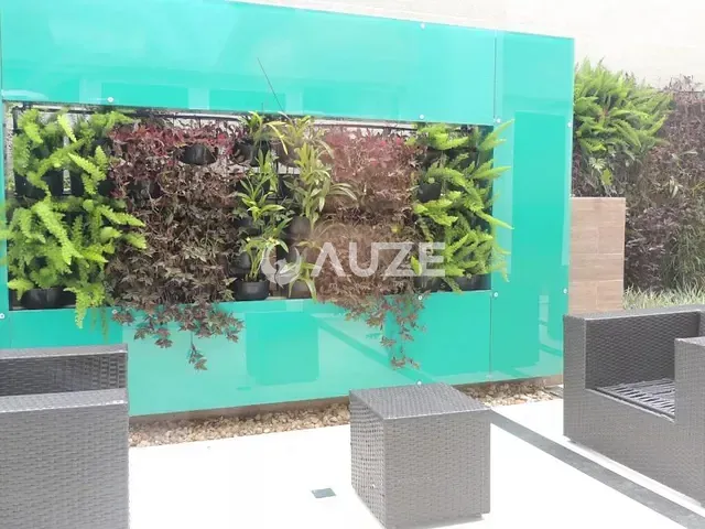 Prédio com 40m², para alugar, no bairro Vila Izabel em Curitiba
