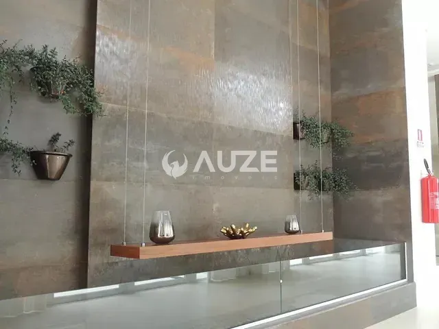 Prédio com 40m², para alugar, no bairro Vila Izabel em Curitiba