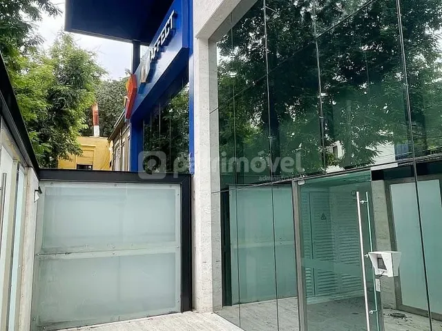 Prédio com 372m², para alugar, no bairro Humaitá em Rio de Janeiro
