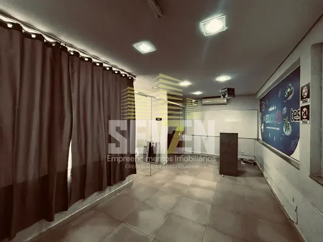 Prédio com 1100m², para alugar, no bairro Residencial Jardim Estoril V em Bauru