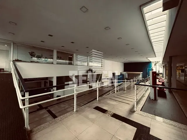 Prédio com 1100m², para alugar, no bairro Residencial Jardim Estoril V em Bauru