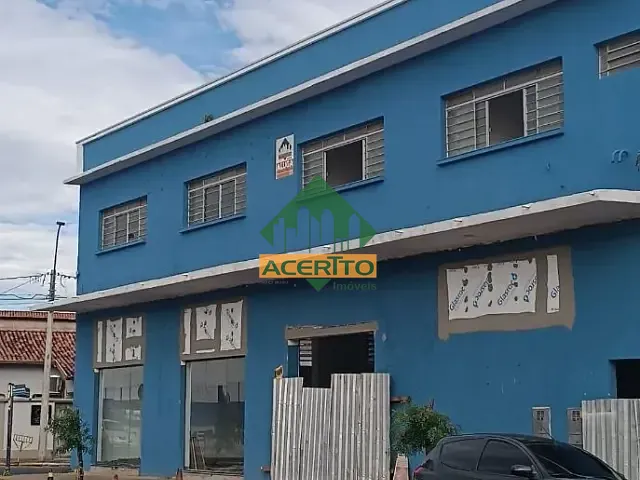 Prédio com 485m², para alugar, no bairro São João em Araçatuba