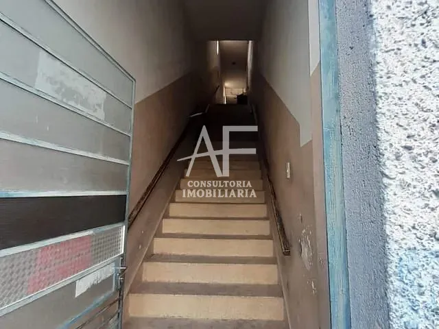 Prédio à venda, no bairro Parque São Benedito em Pindamonhangaba
