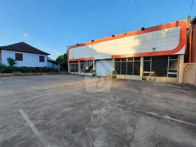 Sala com 1400m², para alugar, no bairro Canabarro em Teutônia