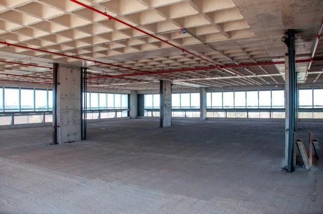 Foto do Prédio - Prédio Comercial Corporativo no S.I.A. Tr 17,  com 8 pavimentos, com 5.328,33m² de Área Construída total- Negociamos sua proposta! | Jeziel Mendes Consultoria Imobiliária