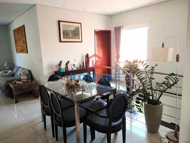 Prédio com 400m², à venda ou para alugar, no bairro Vila Betânia em São José dos Campos