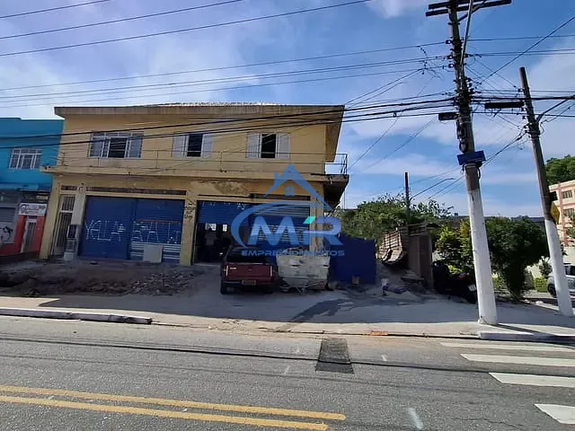 Prédio com 438m², à venda, no bairro Vila Domitila em São Paulo