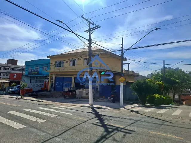 Prédio com 438m², à venda, no bairro Vila Domitila em São Paulo