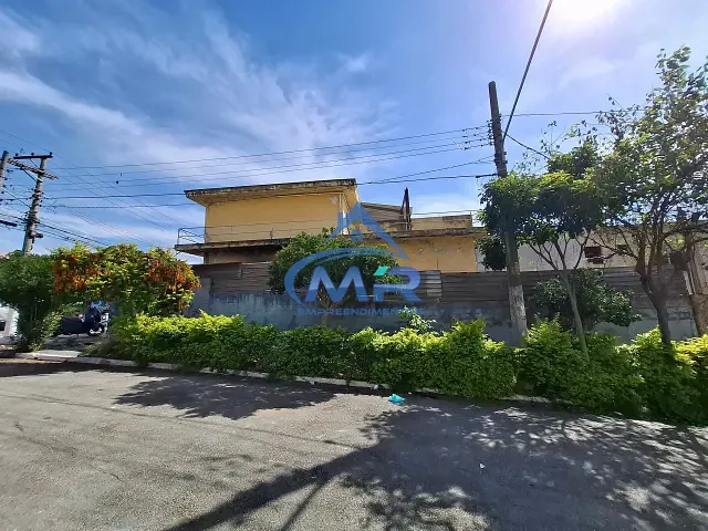 Prédio com 438m², à venda, no bairro Vila Domitila em São Paulo