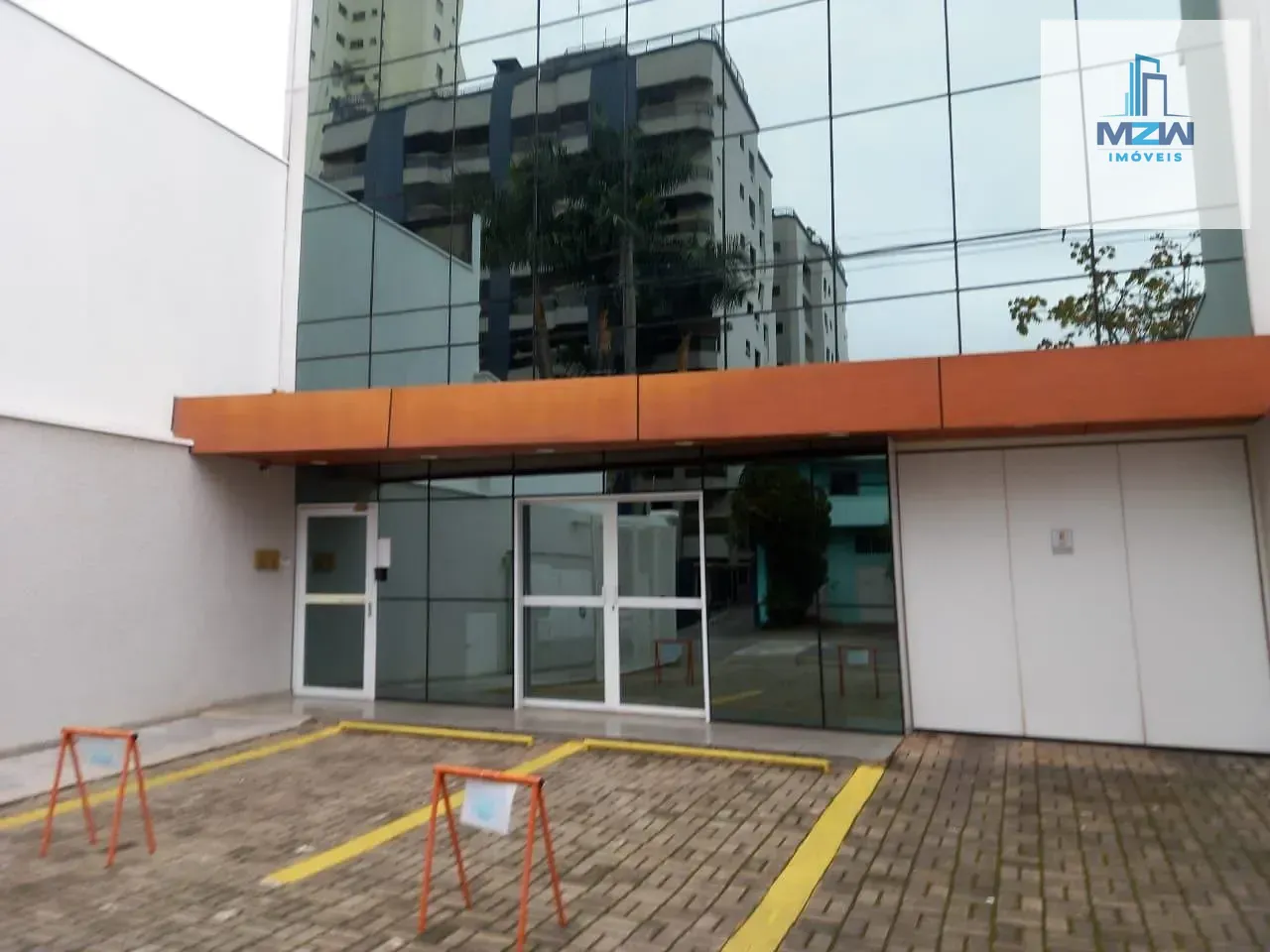 Prédio Inteiro, 750 m² - Foto 1