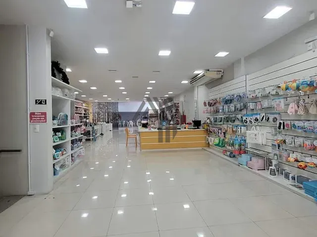 Prédio à venda ou para alugar, no bairro Umarizal em Belém