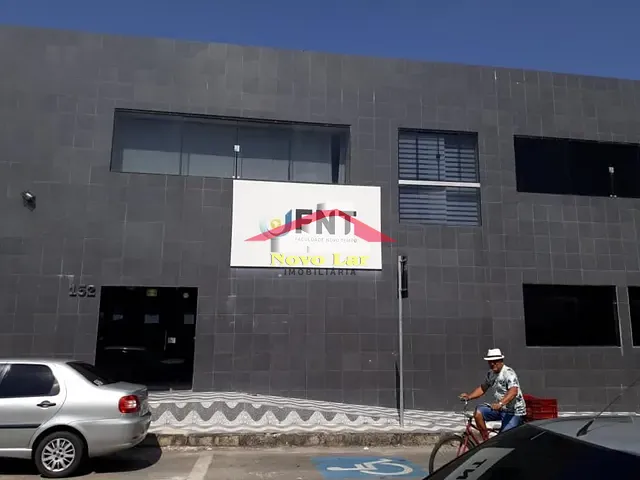 Prédio com 2000m², para alugar, no bairro Parangaba em Fortaleza
