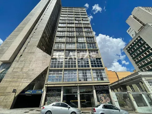 Prédio com 41m², à venda, no bairro Centro em Curitiba