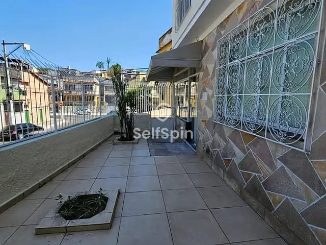 Prédio para alugar, no bairro Engenhoca em Niterói