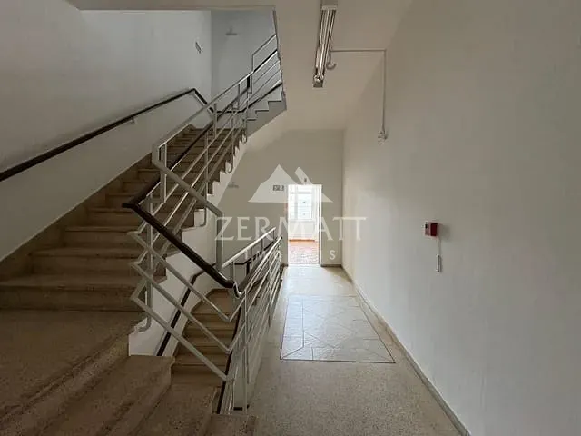 Prédio com 874m², para alugar, no bairro Centro em Blumenau