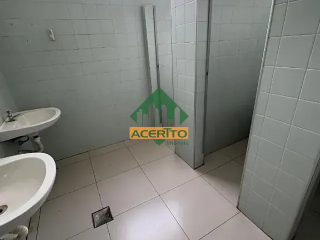 Prédio com 776m², para alugar, no bairro Vila Mendonça em Araçatuba