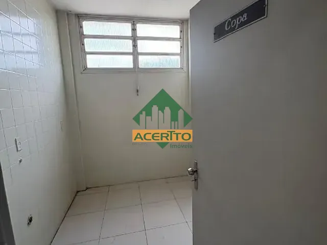 Prédio com 776m², para alugar, no bairro Vila Mendonça em Araçatuba