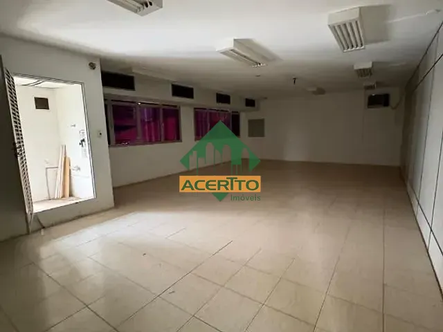 Prédio com 776m², para alugar, no bairro Vila Mendonça em Araçatuba