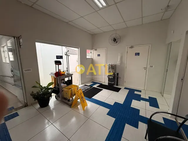 Prédio para alugar, no bairro Nova Ourinhos em Ourinhos
