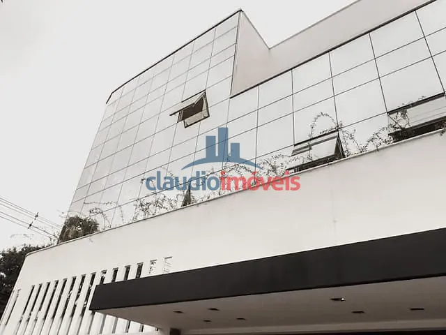 Prédio com 2298m², para alugar, no bairro Vila Mury em Volta Redonda