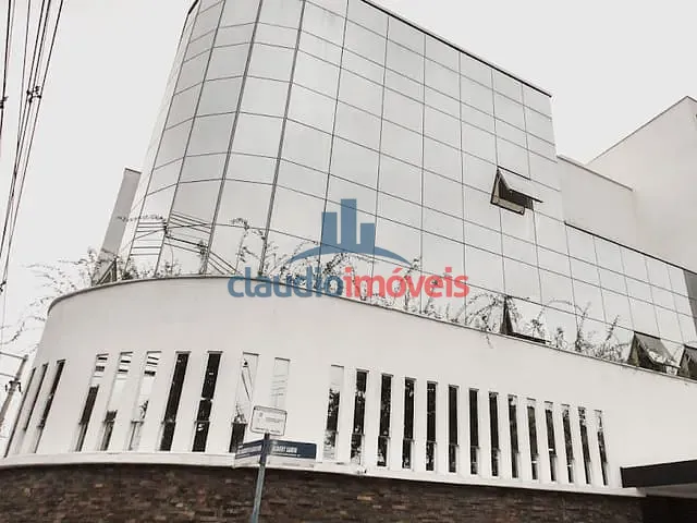 Prédio com 2298m², para alugar, no bairro Vila Mury em Volta Redonda
