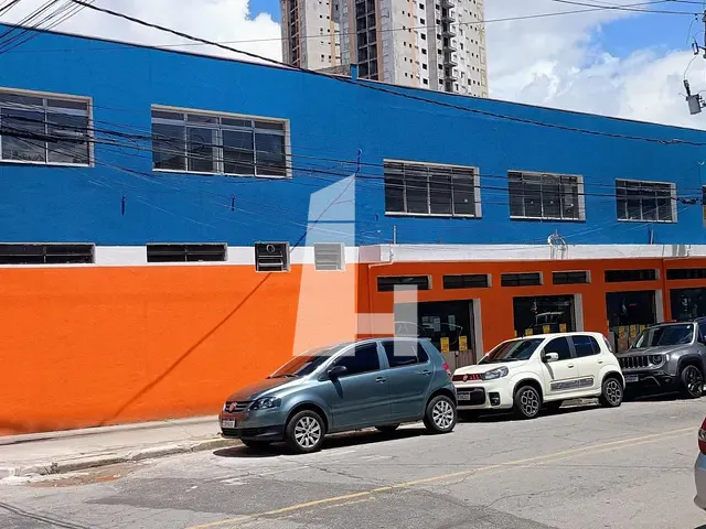 Prédio para alugar, no bairro Jardim Vila Galvão em Guarulhos
