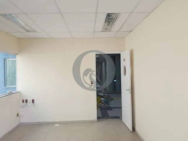 Prédio para alugar, no bairro Vila Gomes Cardim em São Paulo