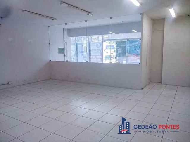 Prédio à venda ou para alugar, no bairro Soledade em Recife