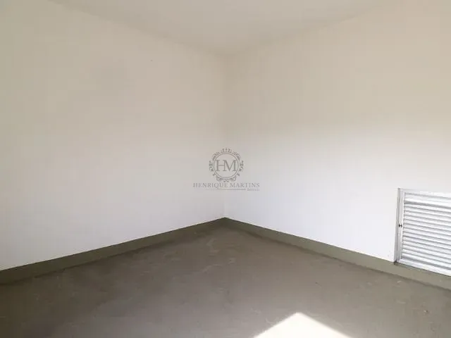 Prédio com 3500m², à venda, no bairro Benfica em Rio de Janeiro