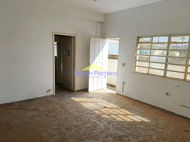 Prédio com 270m², para alugar, no bairro Centro em Capivari