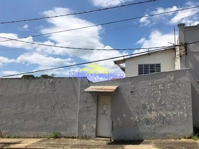 Prédio com 270m², para alugar, no bairro Centro em Capivari