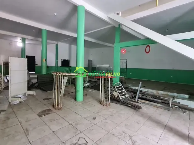 Prédio com 288m², à venda, no bairro Promorar em Teresina