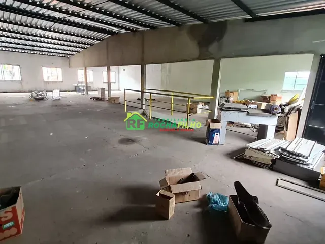 Prédio com 288m², à venda, no bairro Promorar em Teresina