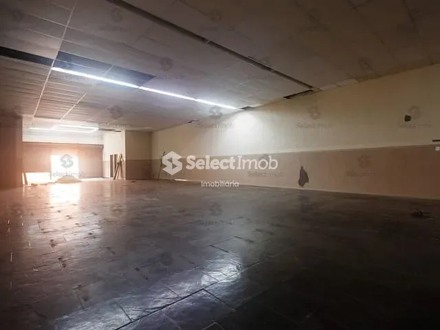 Prédio com 868m², para alugar, no bairro Parque das Américas em Mauá