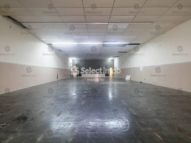 Prédio com 868m², para alugar, no bairro Parque das Américas em Mauá