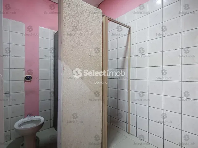 Prédio com 868m², para alugar, no bairro Parque das Américas em Mauá