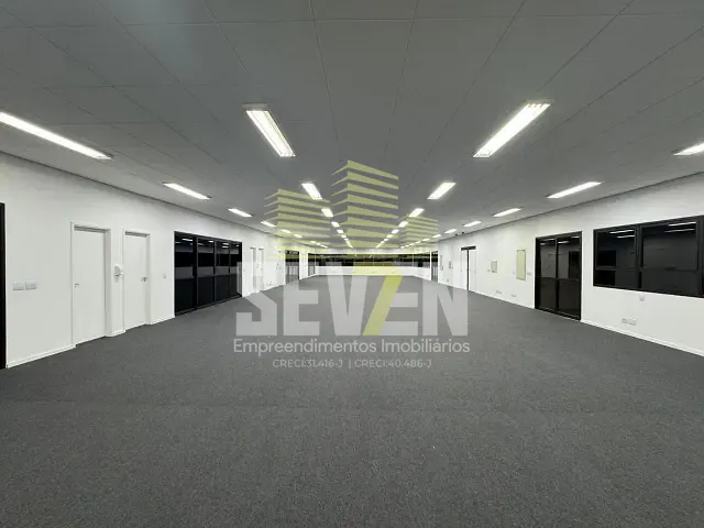 Prédio com 4294m², à venda ou para alugar, no bairro Centro em Bauru